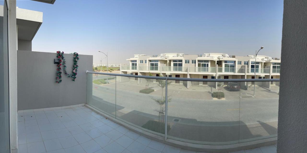 Dubai Villas Damac Hills 2 Vardon Al Qurayyah Exterior foto